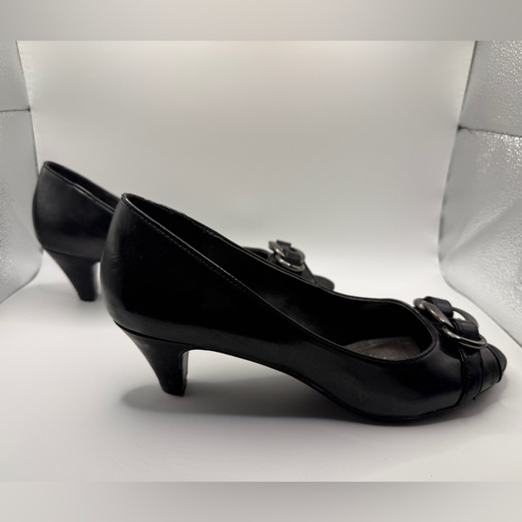 Merona Gunmetal Grey Peep Toe Heels – Silver Buckle Detail – Size 8 - Picture 6 of 10